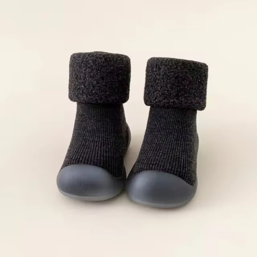 SnugSteps – Comfortabele Barefoot Sokschoentjes voor Kinderen