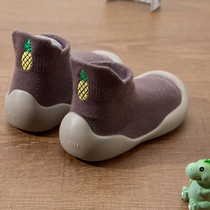 Spring in het Rond met Zeno – Flexibele Barefoot Sneakers voor Kinderen