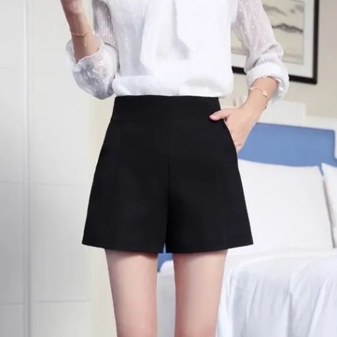 Lunero Eindhoven™ Emma Short | Casual & Chic