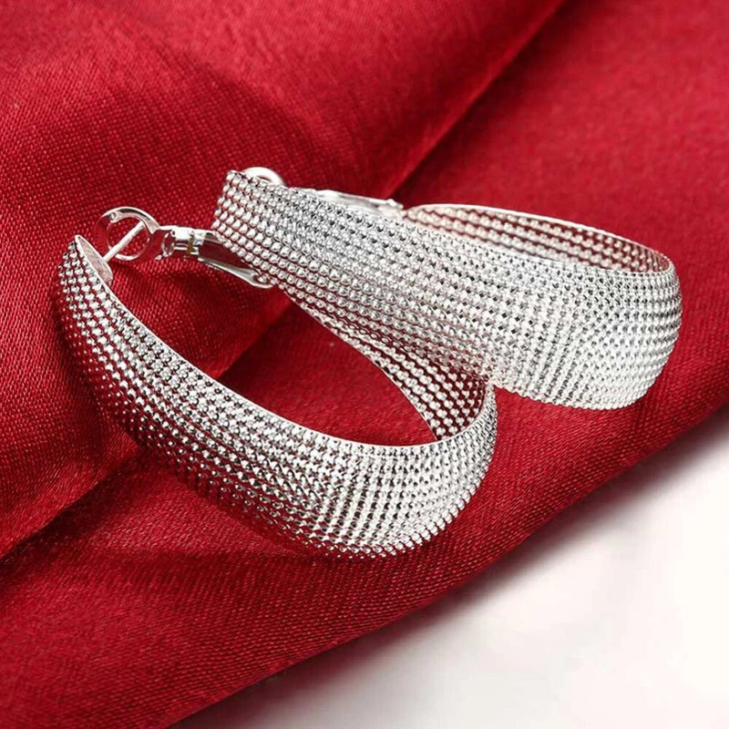 Delikatne srebrne kolczyki Europa | Eleganckie kolczyki na każdą okazję!